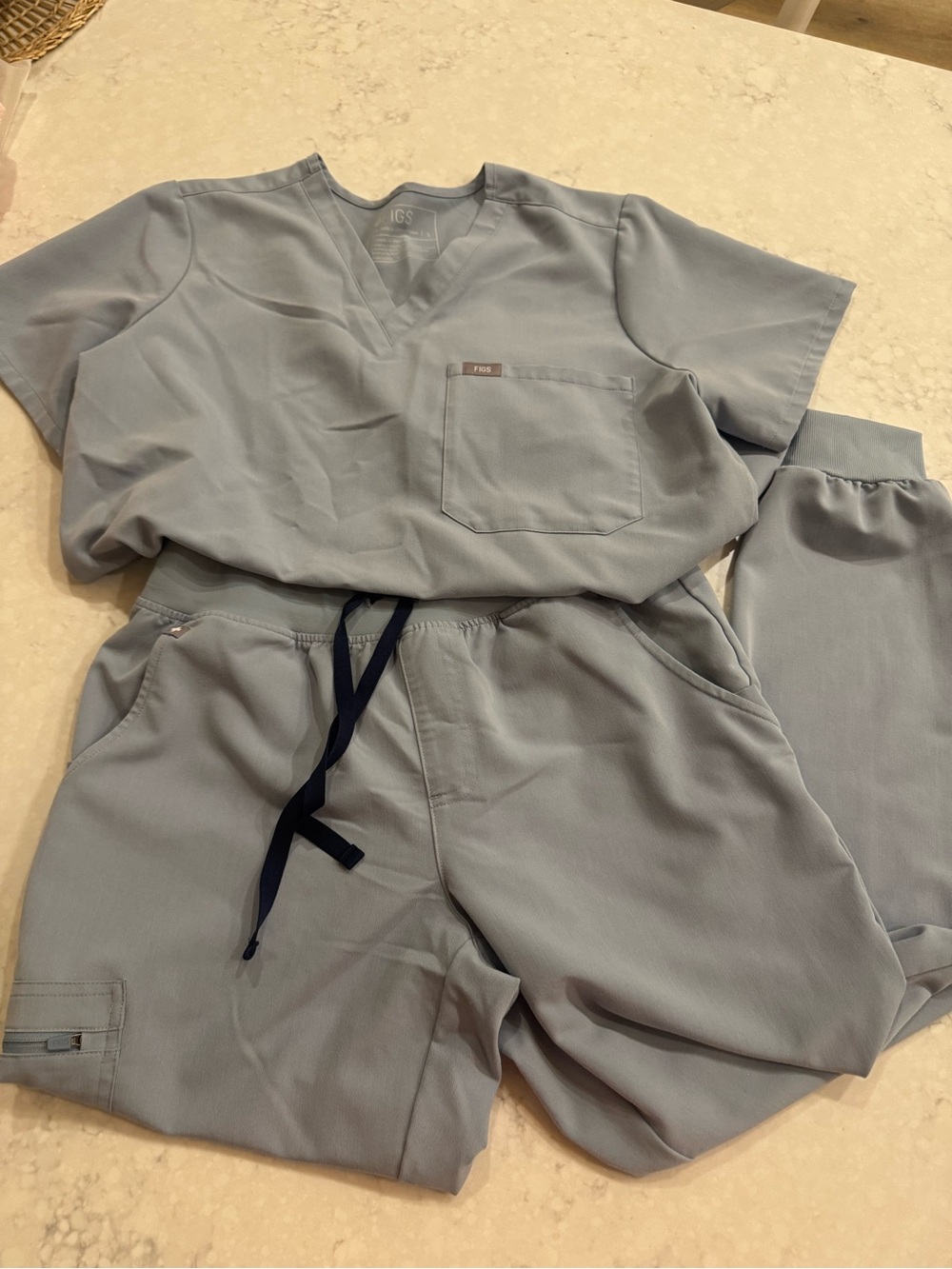 Figs Light Slate Gray Scrub Set - V-Neck Top & Drawstring Pants